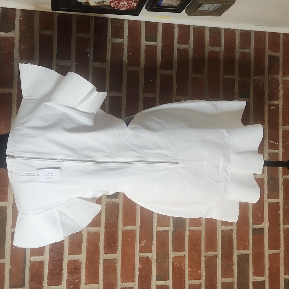 NWT Shug! White Ruffle Sleeve Dress, size Large - Picture 3 of 11